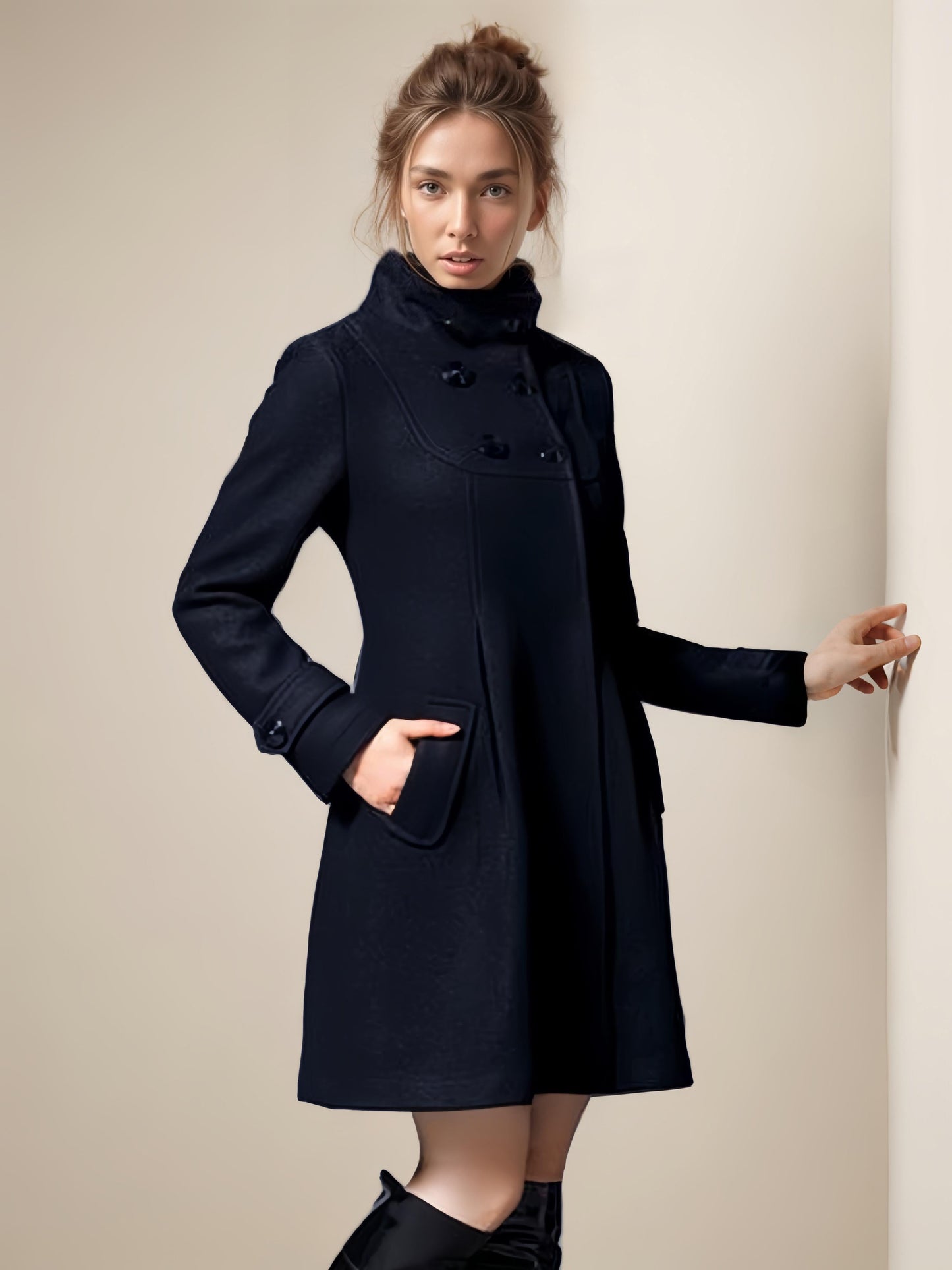 Lindberg | Cape Mantel