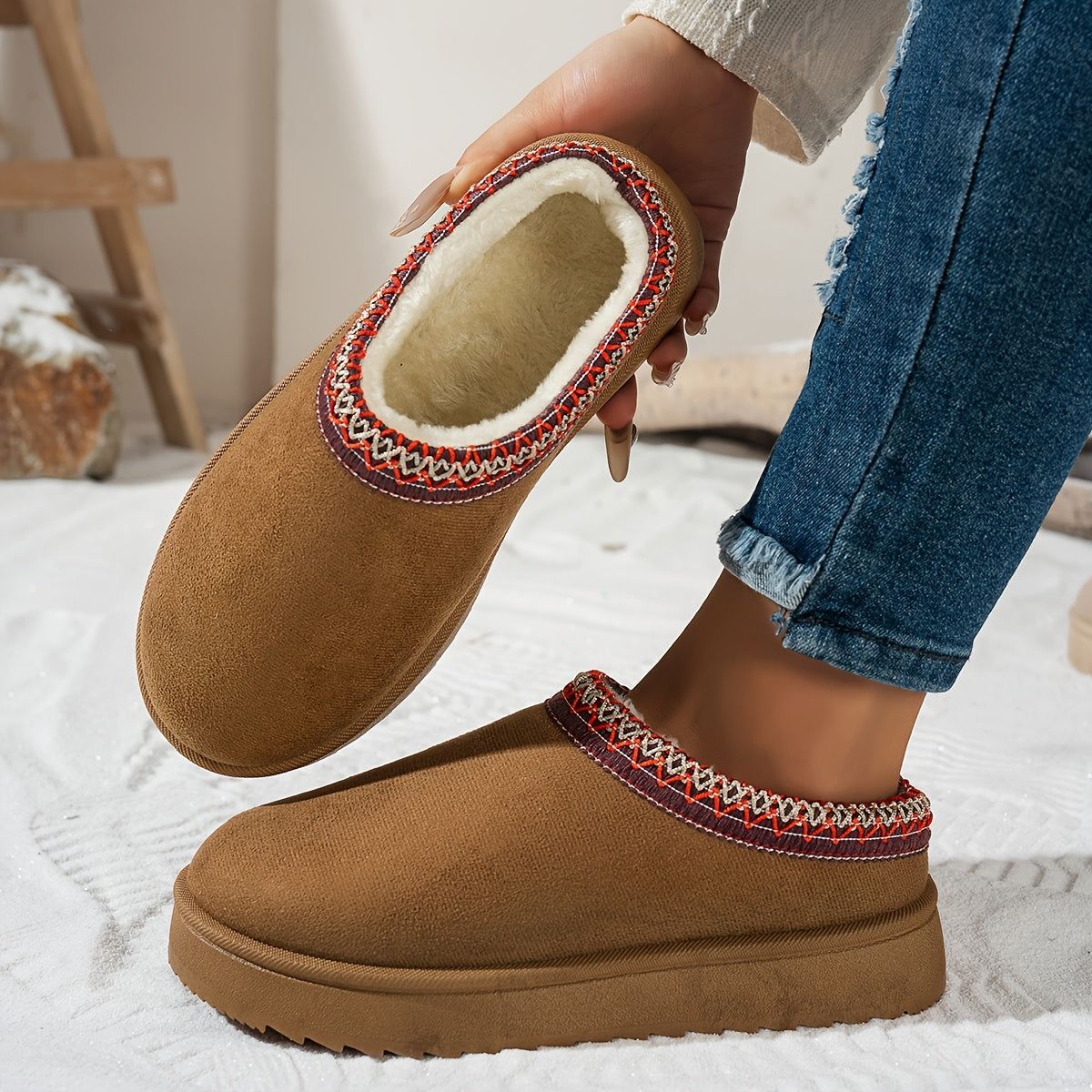 Lindberg / Damen bequeme Slip-On-Stiefeletten - dicke Plattformsohle, runde Zehen, warme Fleece-Futterung